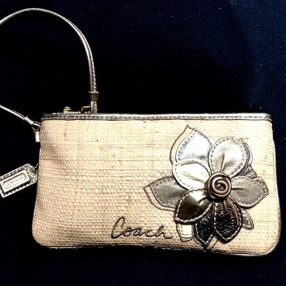Coach Small Tweed Essential Wristlet - Picture 1 of 5
